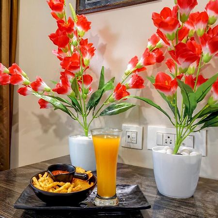 Hotel Tej Inn Plaza Near Igi Airport Delhi New Delhi Buitenkant foto